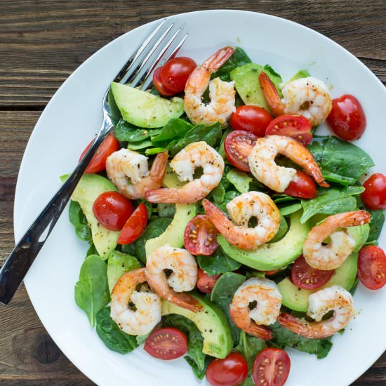 Spinach, Shrimp & Avocado Salad - Recipe photo by Mealime