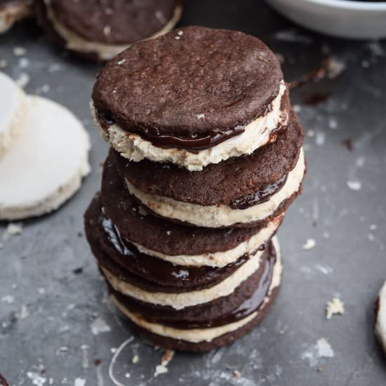 Kahlúa & Chocolate Ganache S’moreos - Recipe photo by Gringalicious