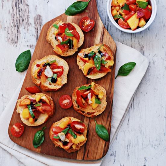 Peach & Tomato Bruschetta - Recipe photo by Moja Galeria Smaku