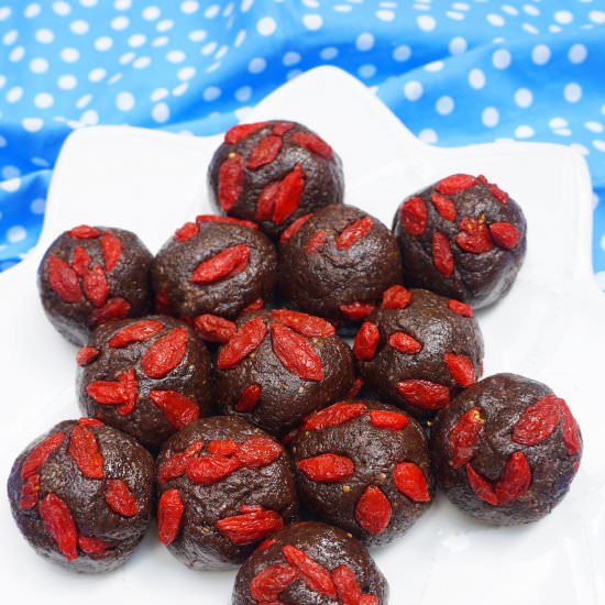 Goji Berry Chocolate Protein Balls - Recipe photo by onebroadsjourney