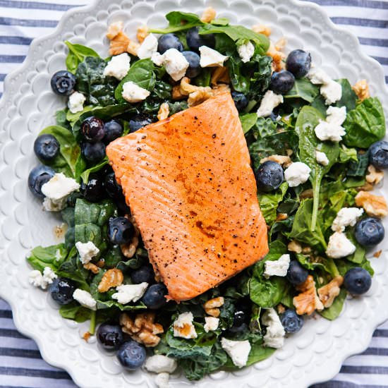 Salmon Walnut Salad - Recipe photo by garlicmysoul