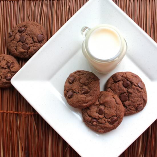 Espresso Black Pepper Cookies - Recipe photo by TwoGreenPeas