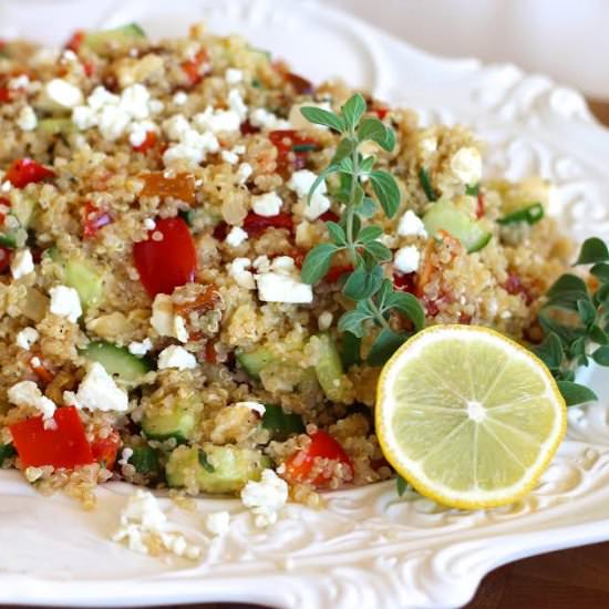 Mediterranean Style Quinoa - Recipe photo by Everyday Gourmet with Blakely
