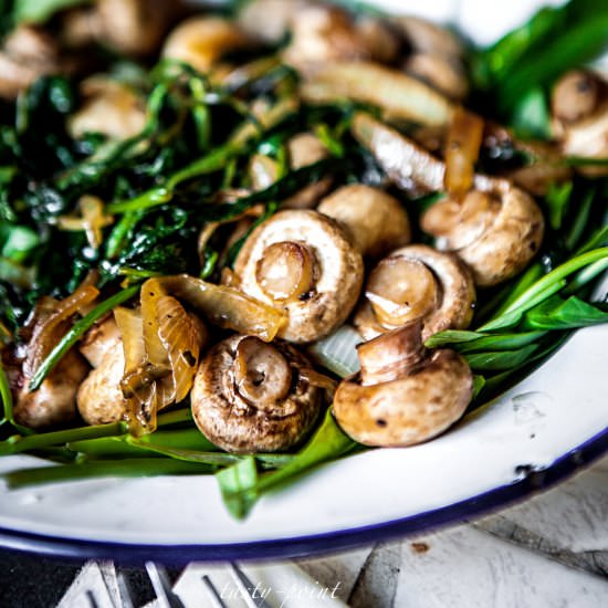 Mushrooms and Morning Glory - Recipe photo by dorota.wizart