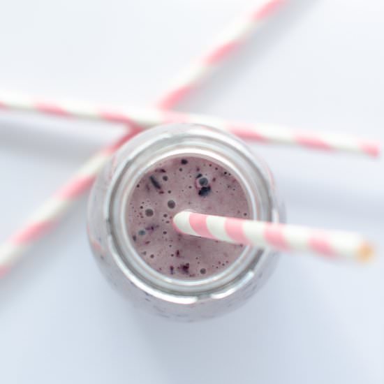 Blueberry smoothie - Recipe photo by asweetmuddle