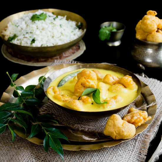 Yogurt and GramFlour Fritters Curry - Recipe photo by Gastronomic Bong