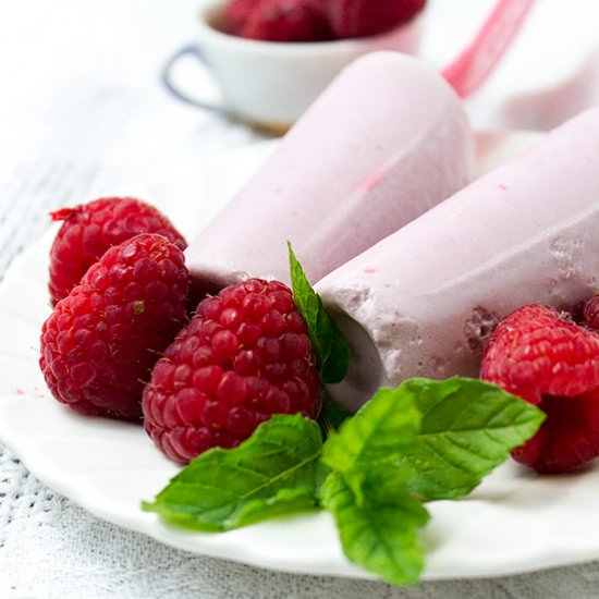 Raspberry Pudding Pops - Recipe photo by icanteatwhat