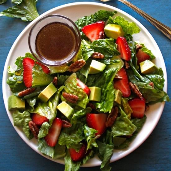 Strawberry Avocado Salad - Recipe photo by passthechallah