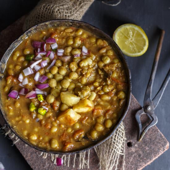 Ghugni – Dried Green Peas Curry - Recipe photo by Sandhya Hariharan