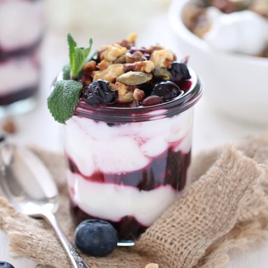 Verry Berry Breakfast Parfait - Recipe photo by Francoise La Prune