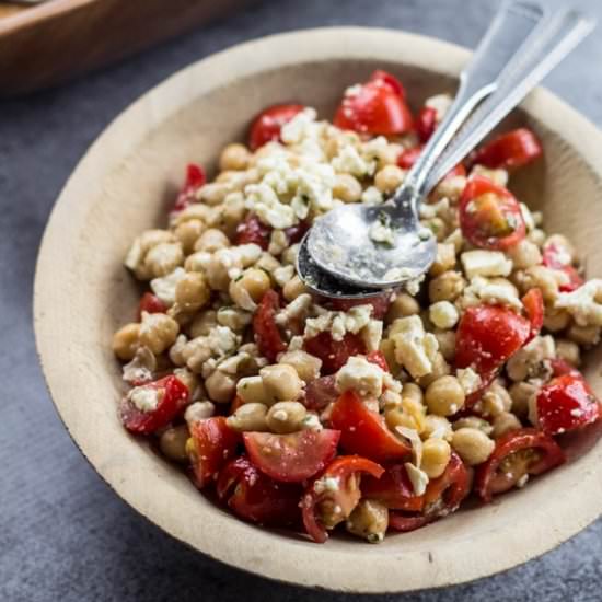 Mediterranean Chickpea Salad - Recipe photo by thewanderlustkitchen