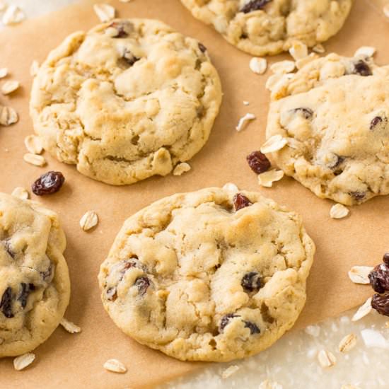 Oatmeal Raisin Cookies - Recipe photo by Deliciously Sprinkled