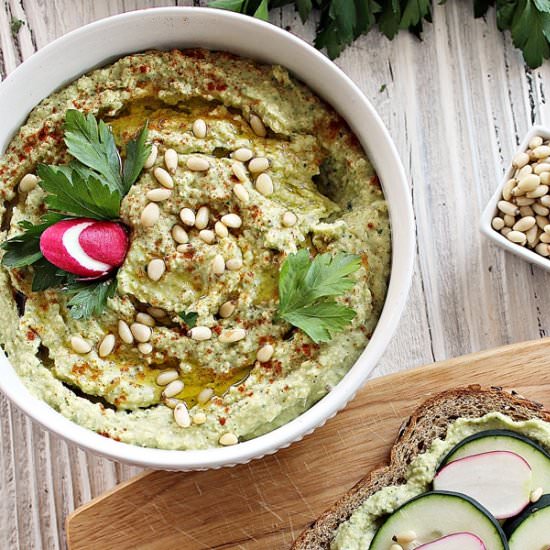 White Bean and Parsley Hummus - Recipe photo by DorasDailyDish