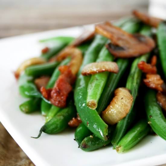 Sauteed Green Beans with Mushrooms - Recipe photo by myfriendsbakery