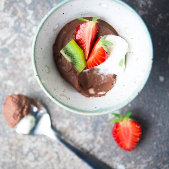 Vegan Dark Chocolate Mousse - Recipe photo by cashewkitchen