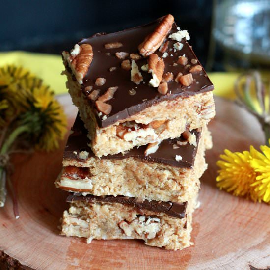 Butter Pecan Protein Bars - Recipe photo by Summer Bakes