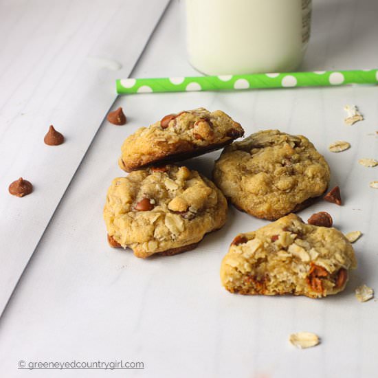 Cinnamon Chip Oatmeal Cookies - Recipe photo by Food and DIY