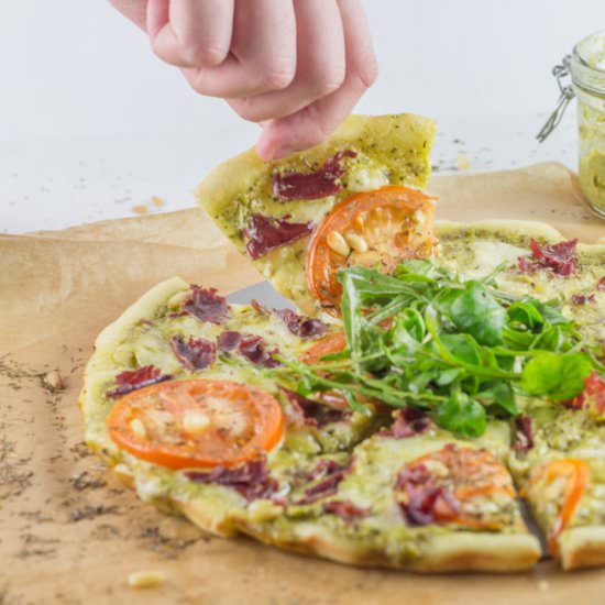 Pesto Pizza - Recipe photo by Cuisine moi un mouton