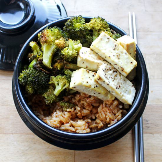 Tofu, Broccoli and Garlic Rice - Recipe photo by northwestworkshop
