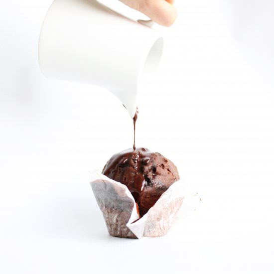 SINGLE-SERVING CHOCOLATE MUFFIN - Recipe photo by TheFitFoodie