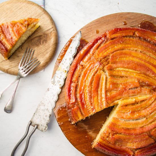 Up-side down banana cake - Recipe photo by Essencia_Studio