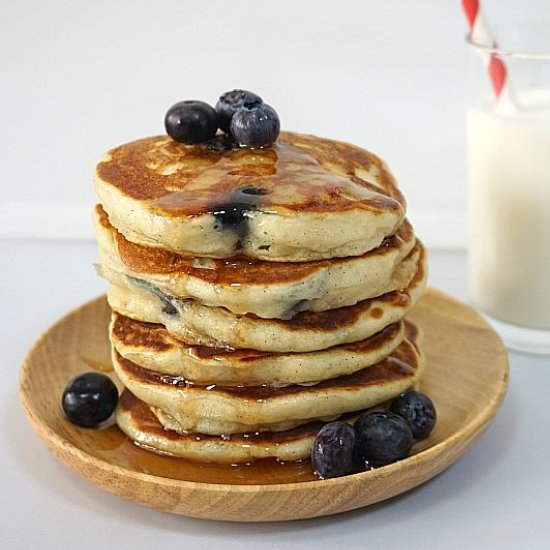 Blueberry Greek Yogurt Pancakes - Recipe photo by Sherbakes