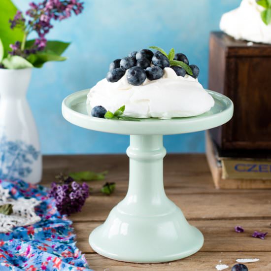 Mini Pavlova with Summer Fruits - Recipe photo by trawka cytrynowa