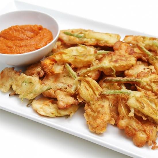 Fried Zucchini Flowers - Recipe photo by foodandstyle