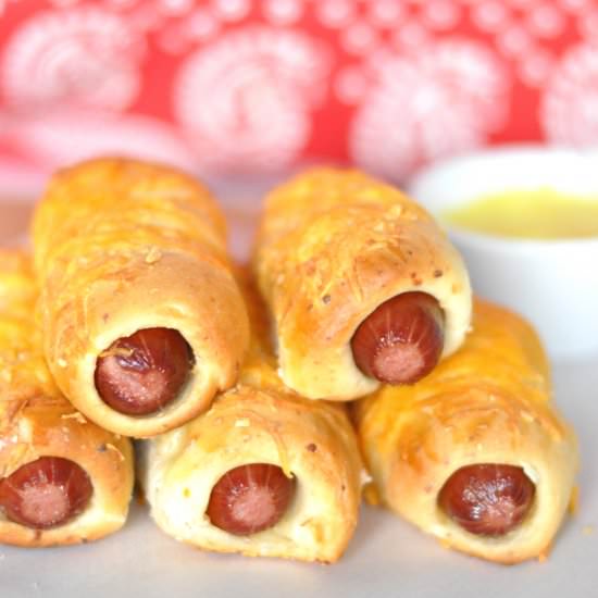 Cheddar Onion Bread Dogs - Recipe photo by beckhamandbelle