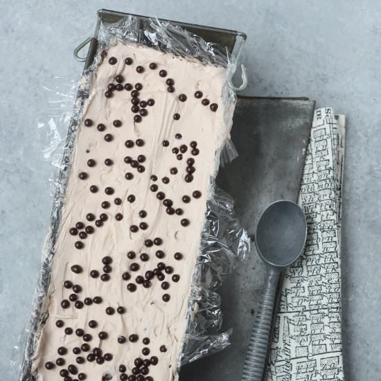 Coffee-Marzipan No Churn Ice Cream - Recipe photo by foodfashionparty
