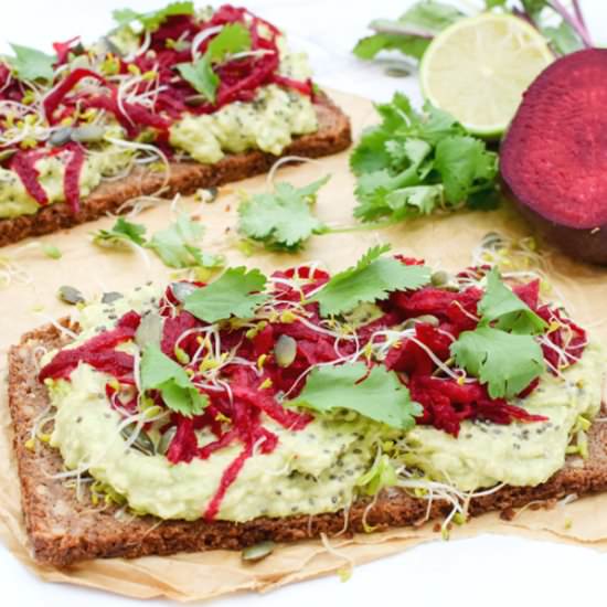 Superfood Open Sandwich [vegan] - Recipe photo by theflexitarian