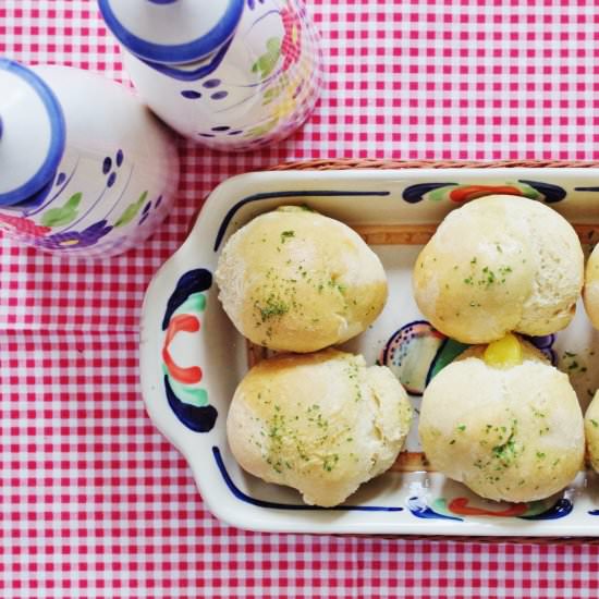Cheesy Garlic Dough Balls - Recipe photo by euphoricvegan