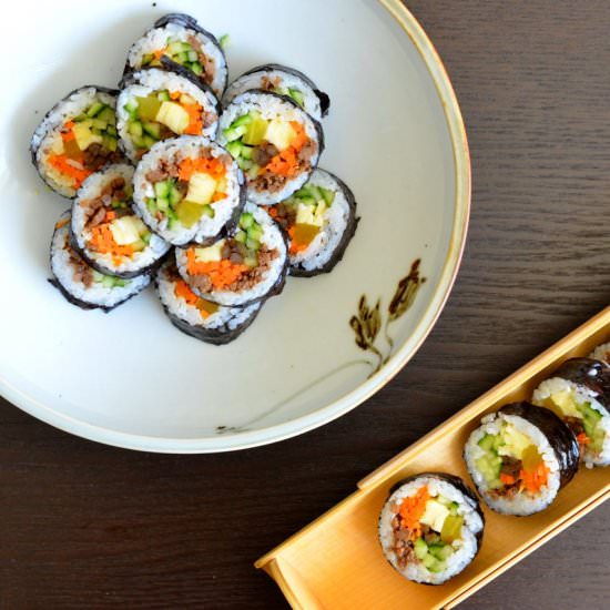 Korean Seaweed Roll (Kimbap) - Recipe photo by Kimchimari
