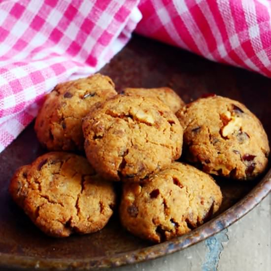 Date and Walnut Cookies - Recipe photo by Harini123