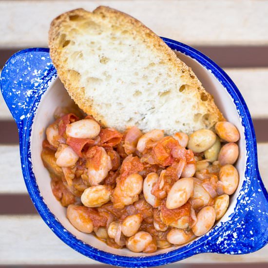 Fresh Borlotti Beans with Tomatoes - Recipe photo by adashofoliveoil