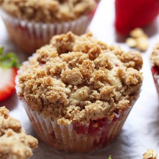 Strawberry Granola Muffins - Recipe photo by ashleymarieskitchen