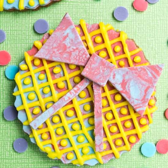 How To Make Colorful Bow Cookies - Recipe photo by CakeJournal