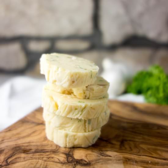 Roasted Garlic Butter - Recipe photo by kirstywats