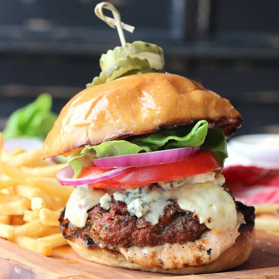 Rockin' Black and Blue Burger - Recipe photo by HowToFeedaLoon