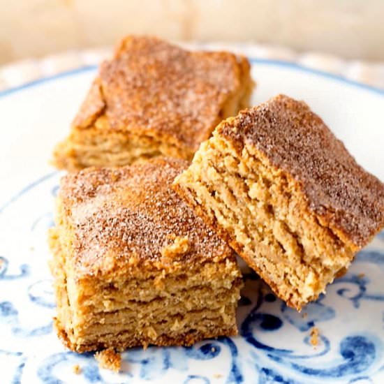 Peanut Butter Snickerdoodle Bars - Recipe photo by Twointhekitchen