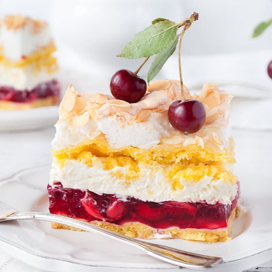 Cherry layer cake - Recipe photo by wwwilovebakepl