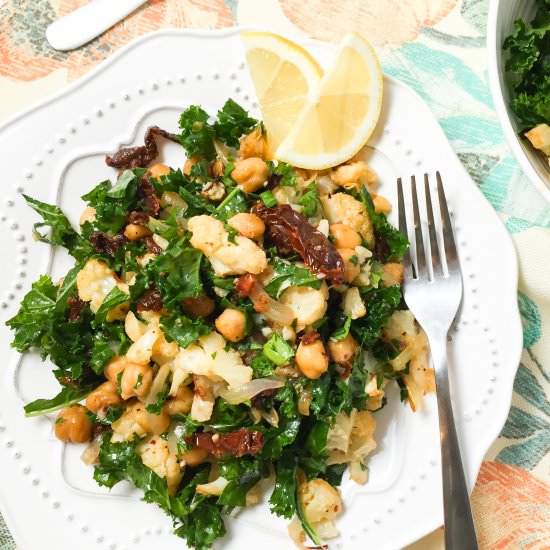 Roasted cauliflower salad - Recipe photo by Petite Canteen