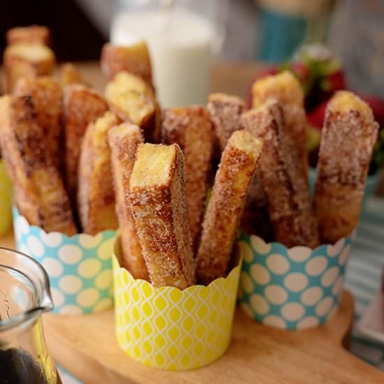 Cinnamon French Toast Sticks - Recipe photo by theforkbite