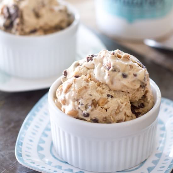 Peanut Butter Chocolate Ice Cream - Recipe photo by a latte food