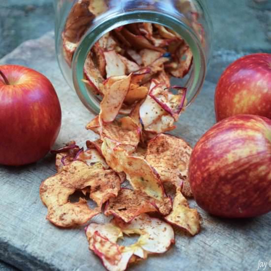Apple Chips: The Fool-Proof Way - Recipe photo by PeckishMe