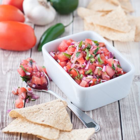 Pico de Gallo (Salsa Fresca) - Recipe photo by photosandfood