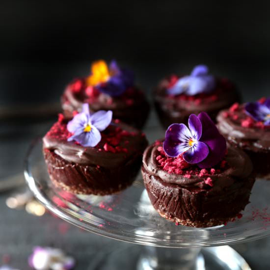 Raw Chocolate Cheesecakes - Recipe photo by swoonfood