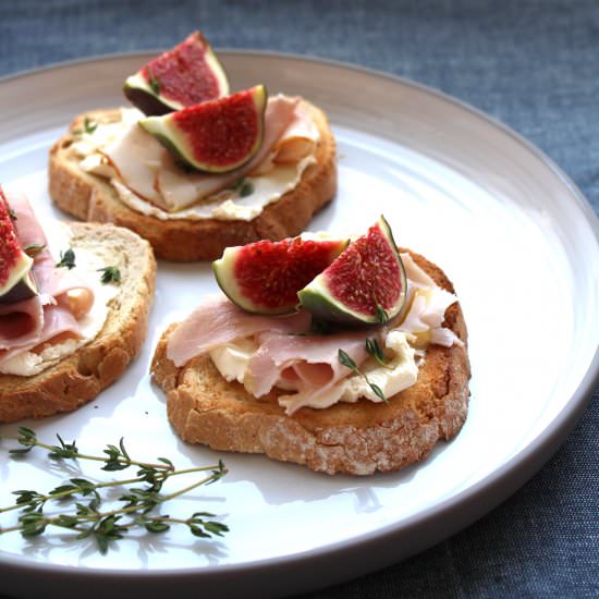 Fig and Mascarpone Bruschetta - Recipe photo by My Little Expat Kitchen