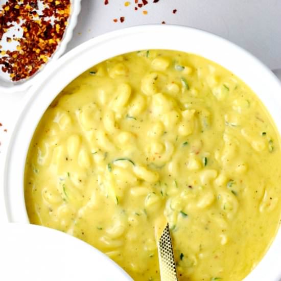 One Pot Zucchini Mac & Cheese - Recipe photo by naivecookcooks