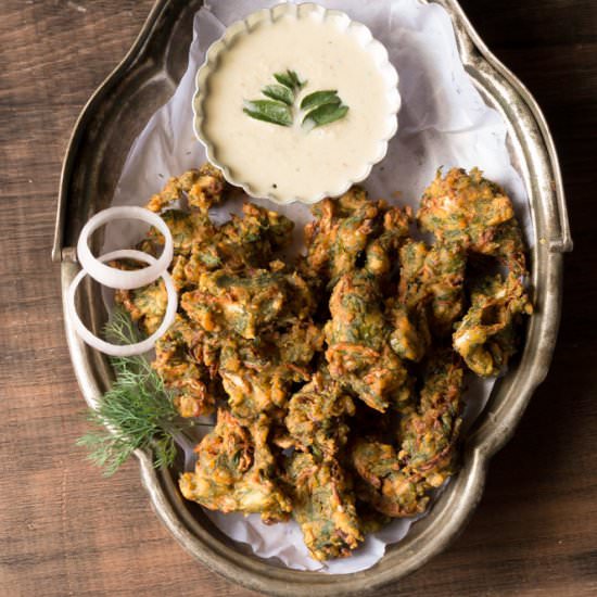 Dill Leaves Cabbage Fritters - Recipe photo by currytrail